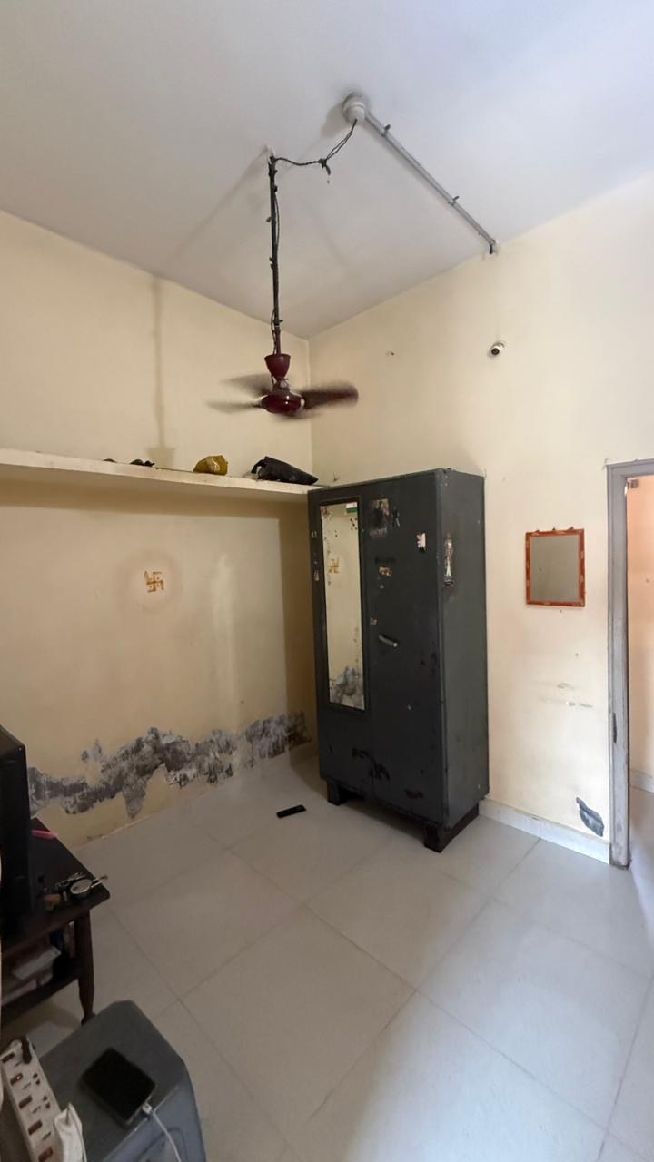 Ready House for Sell in Gandhi nagar near hospital ballari